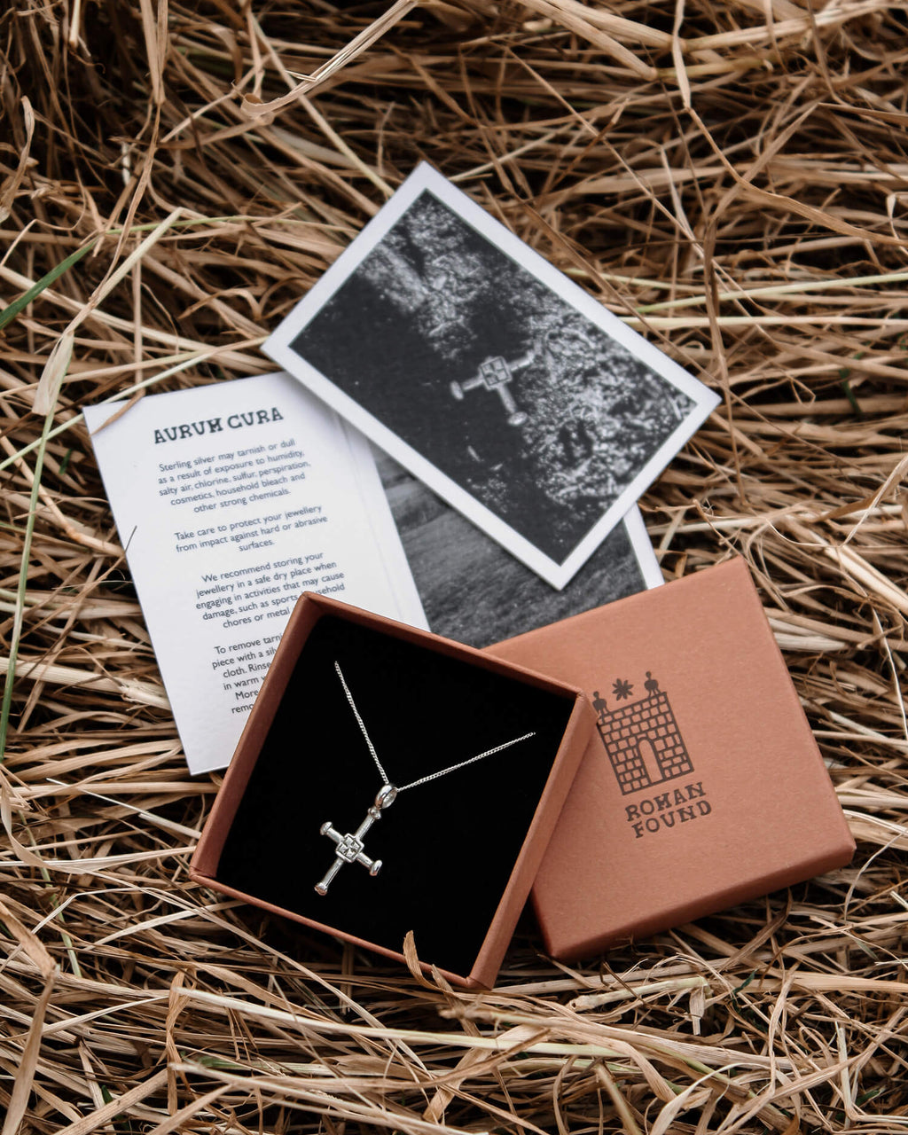 WATLINGTON CROSS NECKLACE | CHAIN